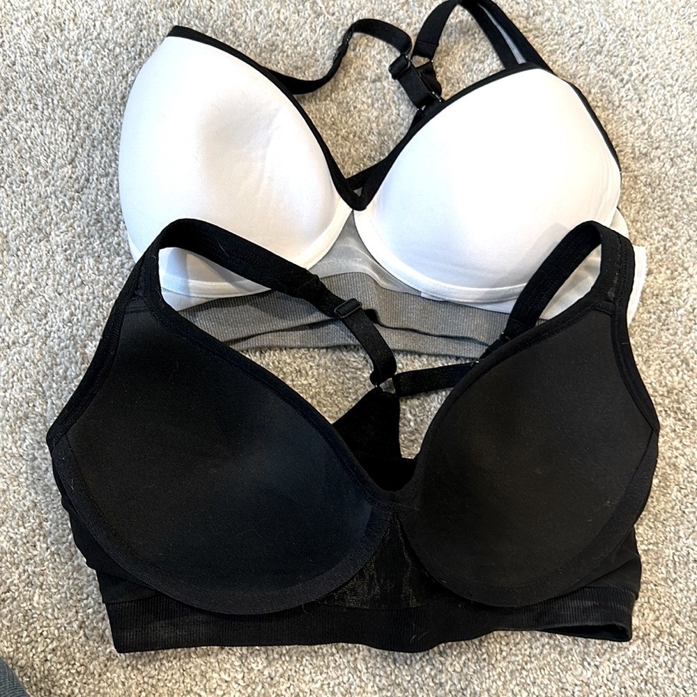 Like new jockey sports bras - Picture 4 of 4